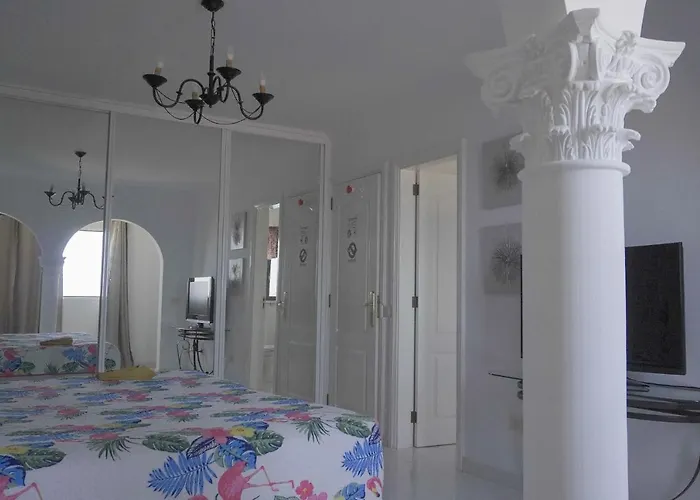 Tango House